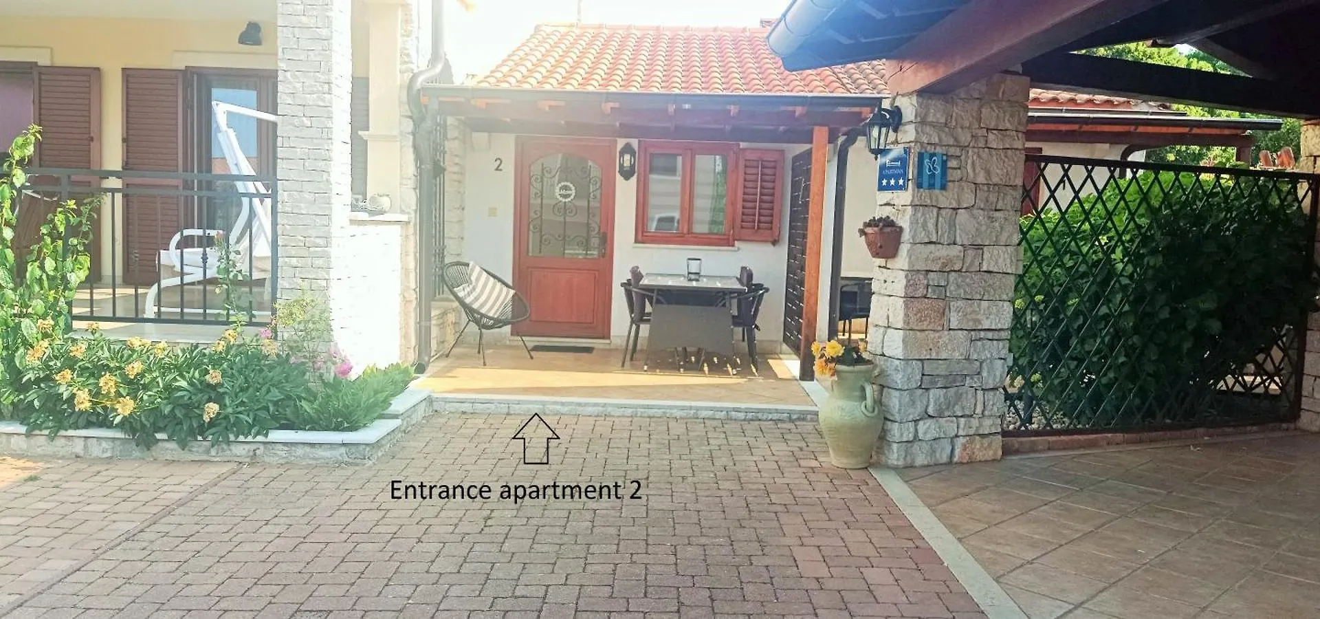 Apartments Sara Bale